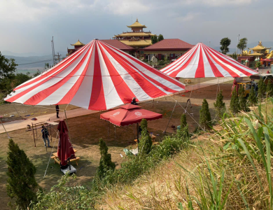 thi công dù sự kiện ở Samten Hills Dalat